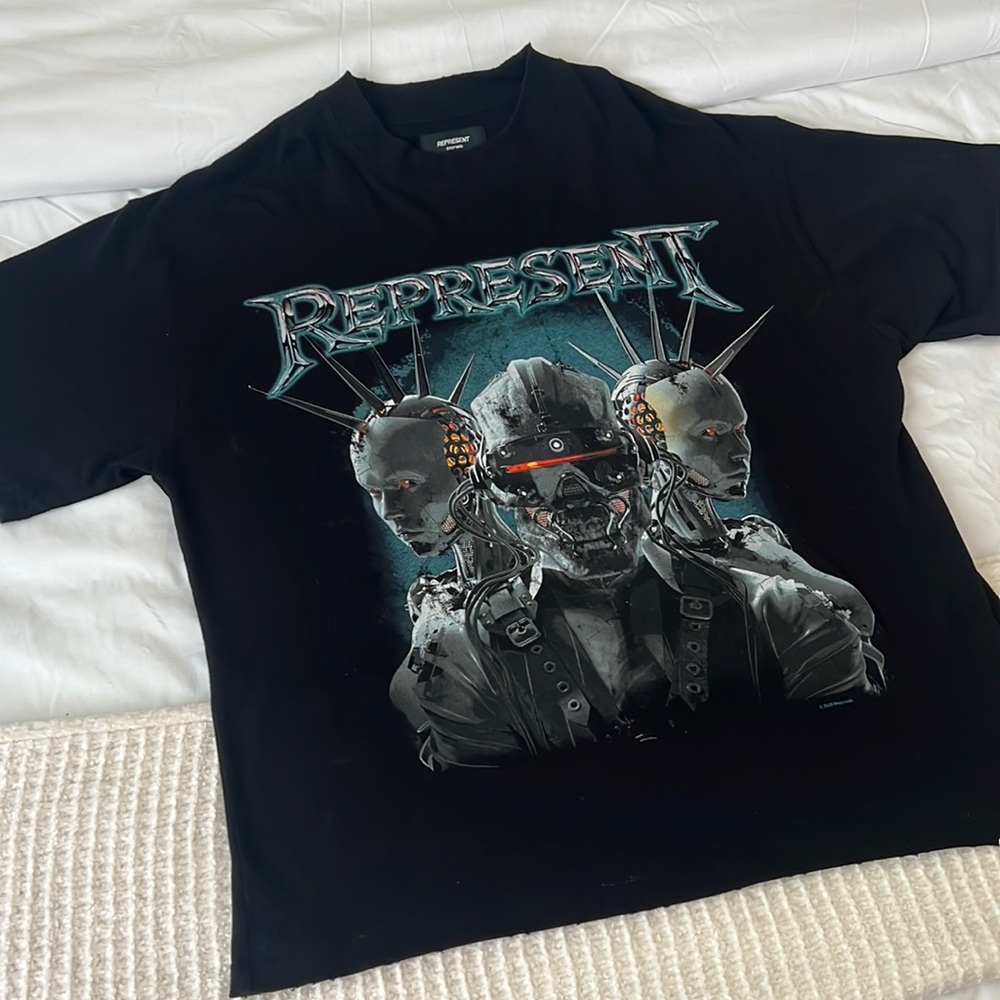 Represent Graphic Tee